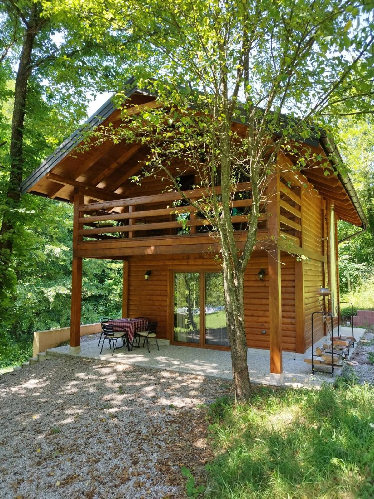 Kuca U Sumi - Forest House Near National Park Una - Air Spa Lohovo Bihac Ngoại thất bức ảnh